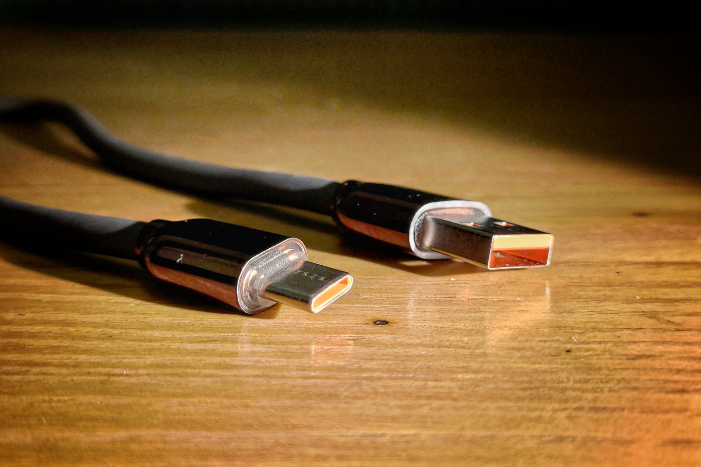 Liquid Silicone Tangle-Less Data Cable
